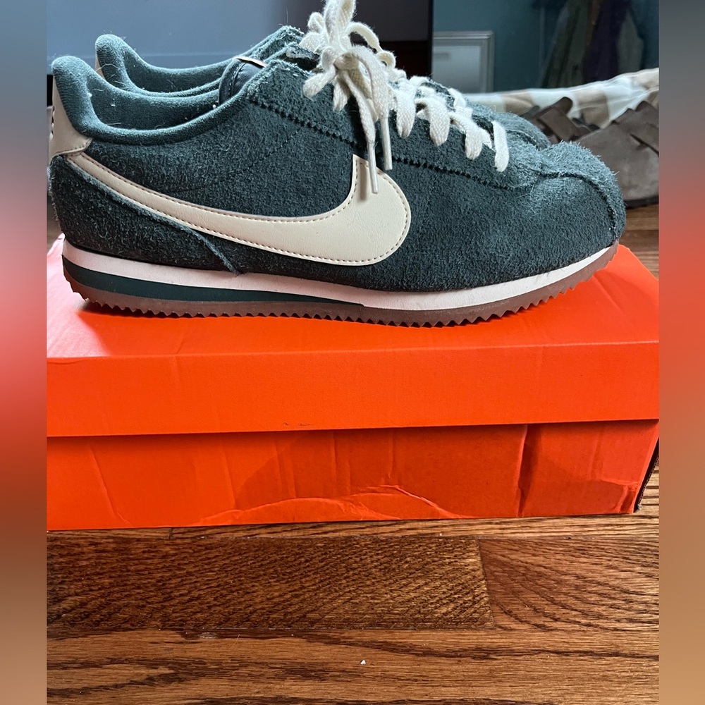 Nike Cortez vintage suede in green - Picture 3 of 7